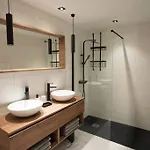 Apartment Rez De De Charme-piscine-3 6 Pers *