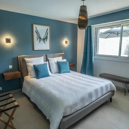 Апартаменти Rez De De Charme-piscine-3 6 Pers