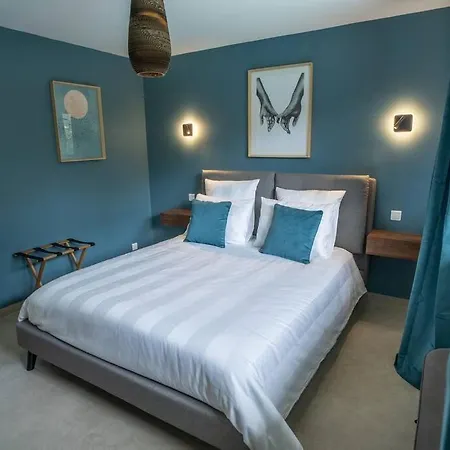 Rez De De Charme-piscine-3 6 Pers *